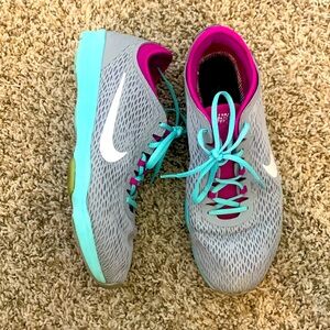 Nike zoom fit sneakers size women’s 9